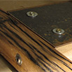 watt and wood TABLES EN VIEUX CHENE RECYCLE AVEC PIETEMENTS METALLIQUES POUR INITIATIVES ET CITE 3
